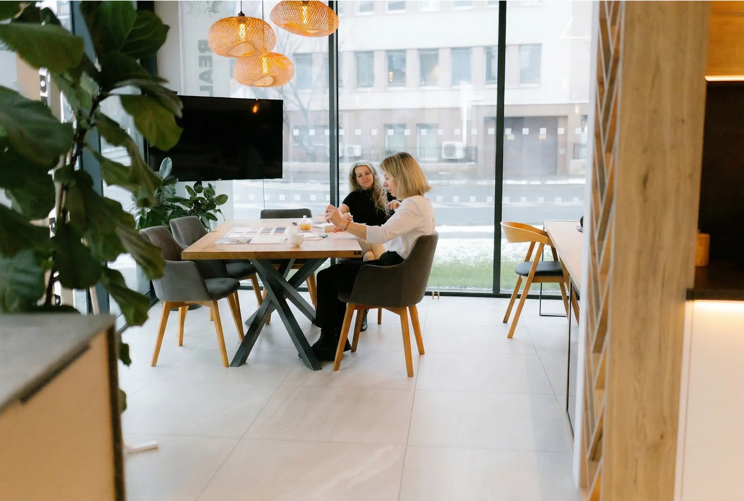 Nábytek na míru - podnože stolu